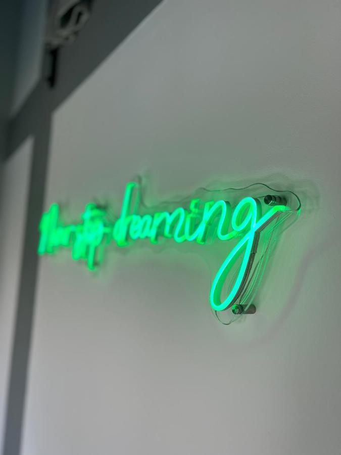 Neon