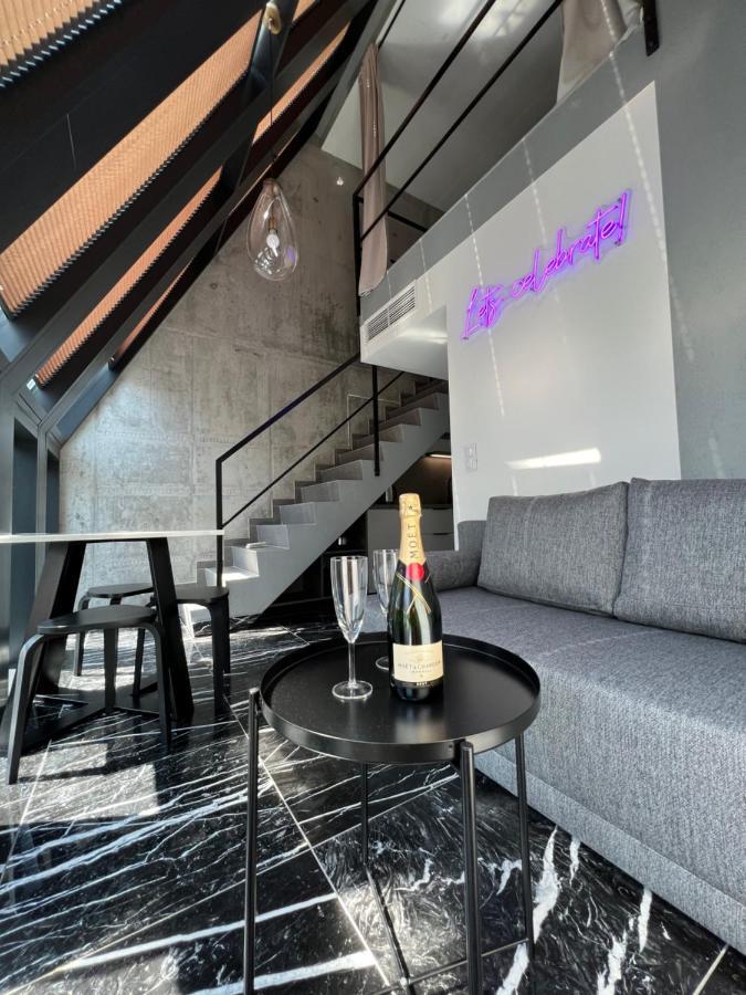 Neon Hotel apartamentowy Sopot