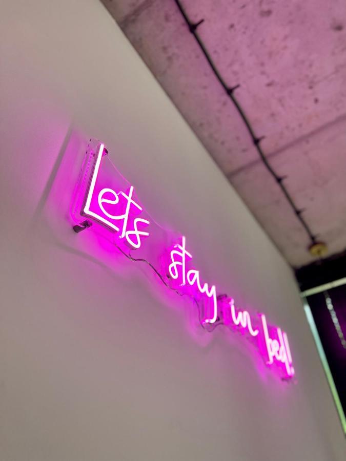 Neon Hotel apartamentowy *